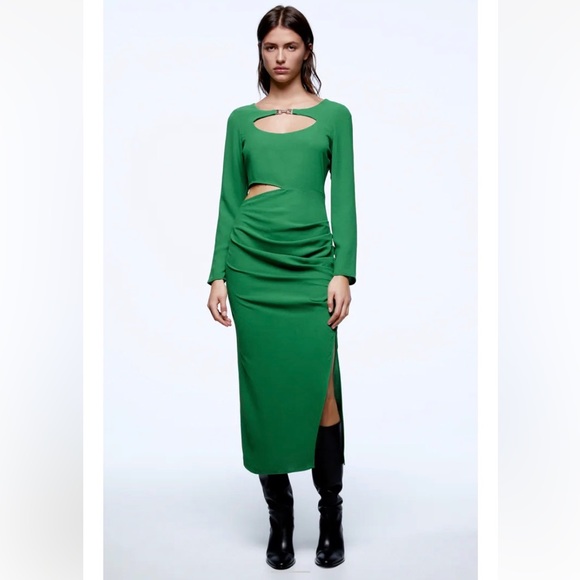 Dresses & Skirts - Emerald Green Cut Out Midi Dress